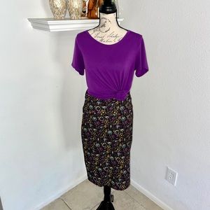 ⭐️ Lularoe mid length skirt super stretchy